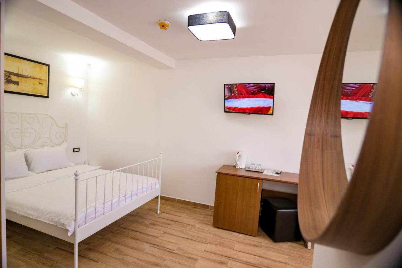 Casa Ypu Hotel Două Mai Eksteriør billede
