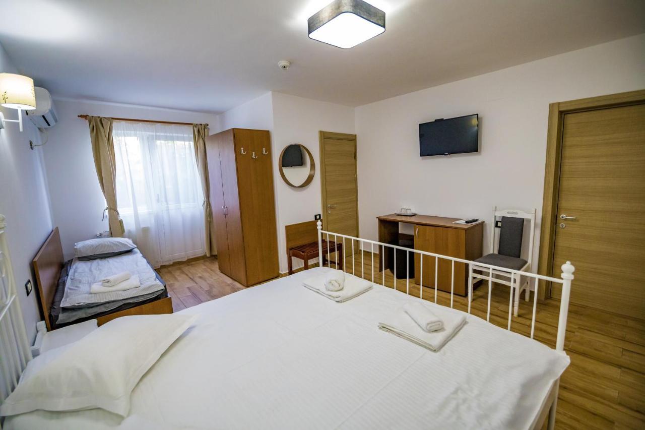 Casa Ypu Hotel Două Mai Eksteriør billede